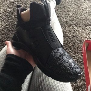 Puma shoes 7.5